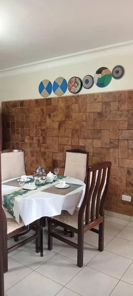 The Abode Apartments Lake View & Breakfast Suite Near Beach Entebbe